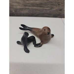 Vintage 1984  Sea Lion Toy Figurine Rare  Ocean Sea Lot Of 2